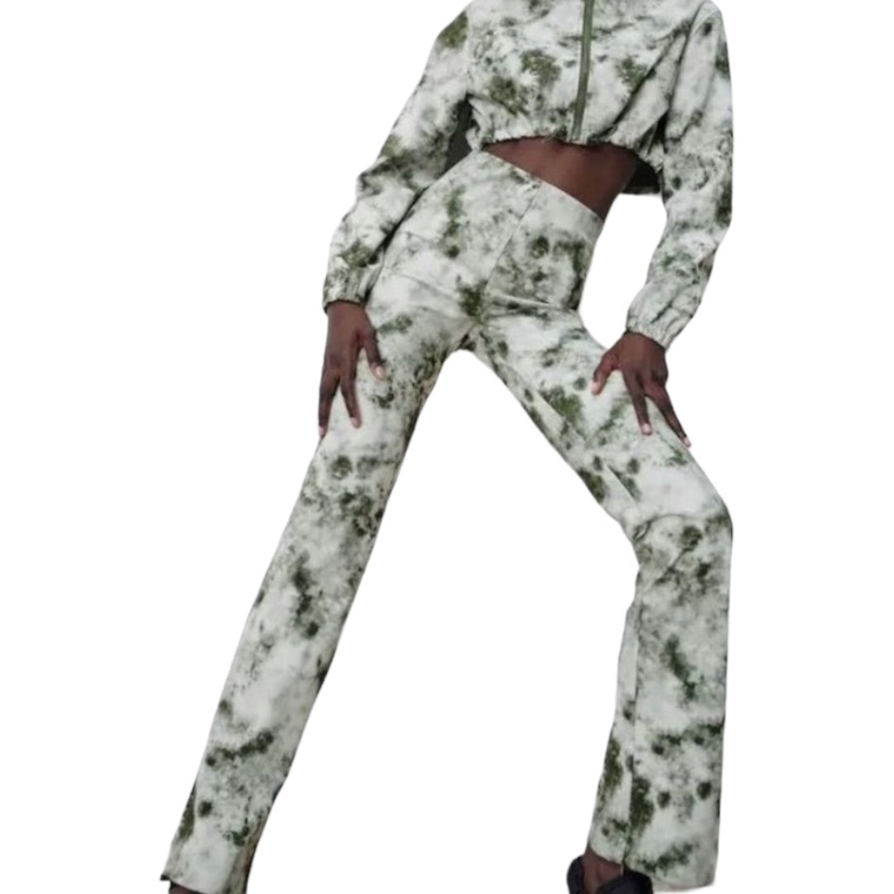 💚Zara Green Tie Dye Stretch Flare